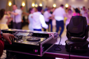 wedding dj in chicago